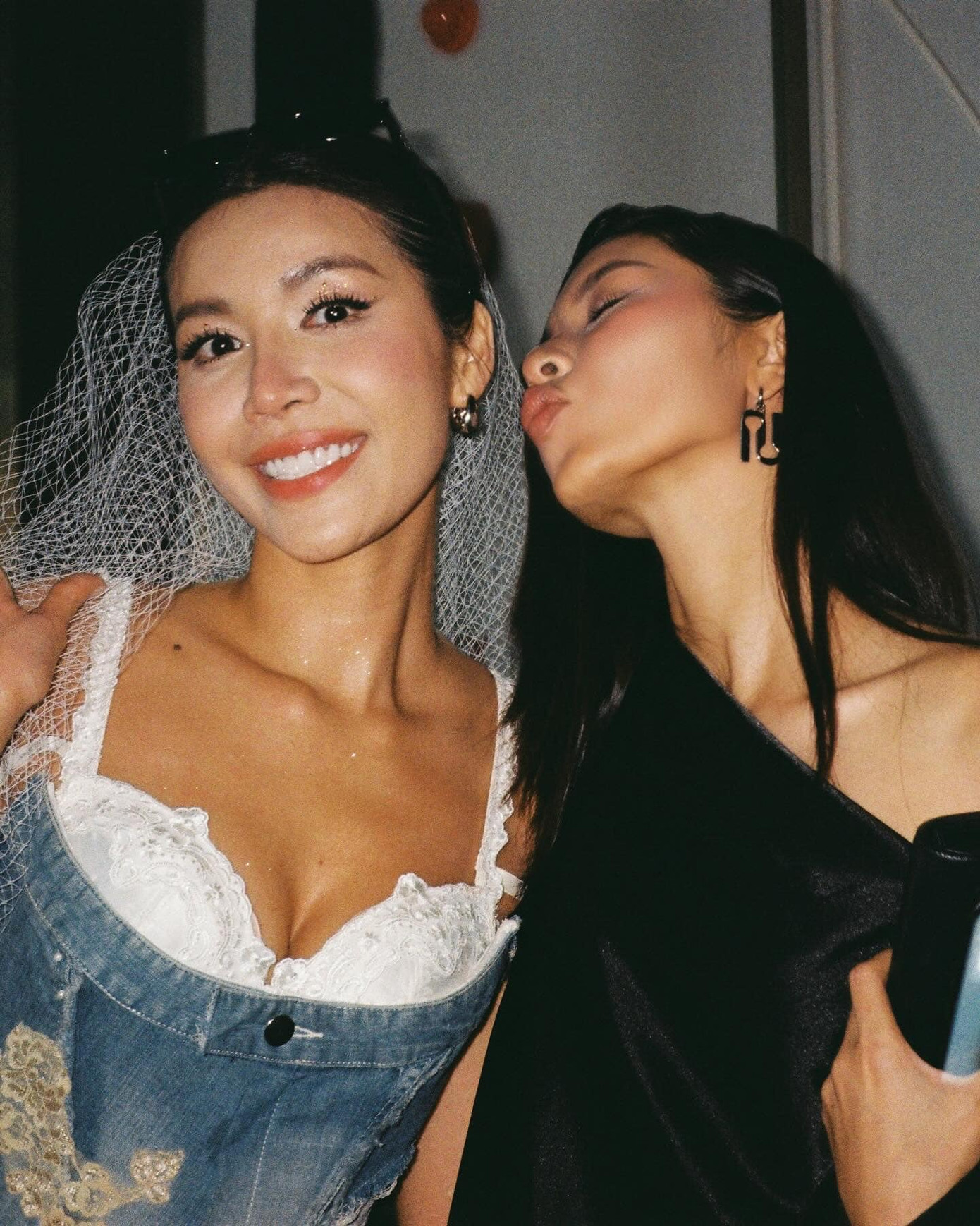 Đồng Ánh Quỳnh - Minh Tú từng là một &quot;chiếc thuyền&quot; được các thuyền viên đẩy mạnh.