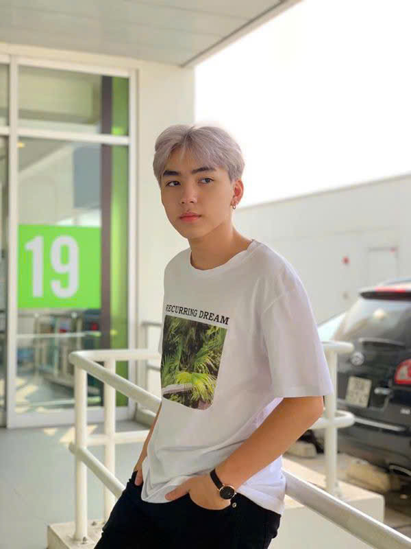 Long Hoàng sở hữu nhiều tố chất của một idol. Long Hoàng sở hữu nhiều tố chất của một idol.