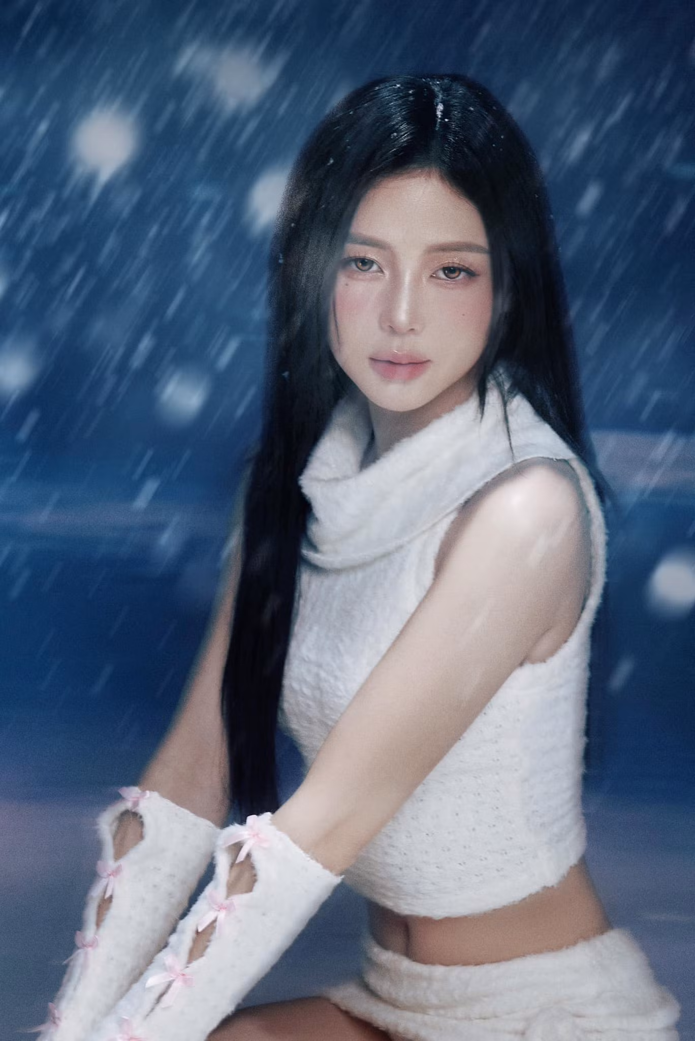 Nhiều khán giả đinh ninh đăng thiếu poster vì sự có mặt của Liz Kim Cương là điều hiển nhiên.