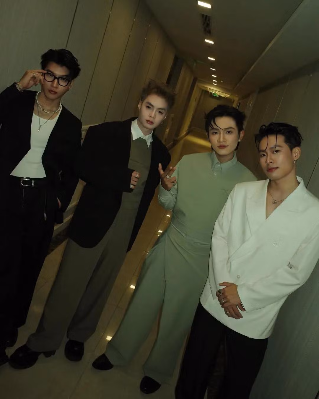 Dù chỉ là lời trêu vui, nhưng màn livestream của MANBO thực sự khiến fan thích thú.
