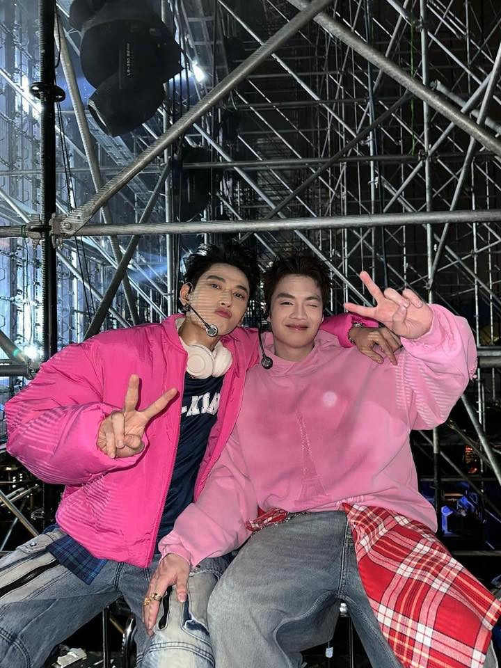 Chính suy nghĩ cởi mở, tích cực ấy đã giúp ISAAC trở thành mảnh ghép không thể thiếu trong tập thể nhiều màu sắc của Anh Trai “Say Hi”.