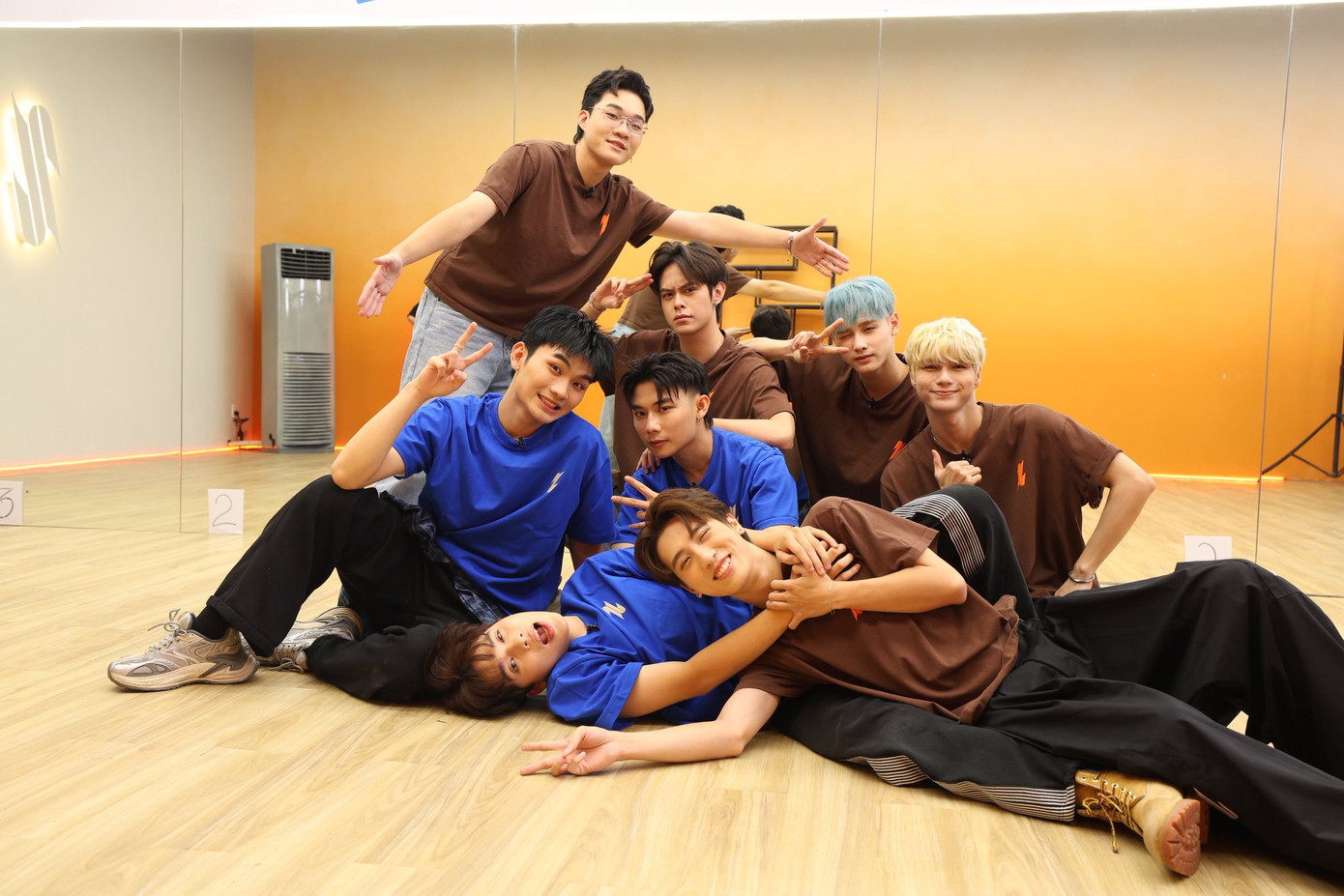 Nhóm 1 xuất sắc "về đích" với thứ hạng cao nhất trong tập 5. Nguồn ảnh: BTC. Nhóm 1 xuất sắc "về đích" với thứ hạng cao nhất trong tập 5. Nguồn ảnh: BTC.