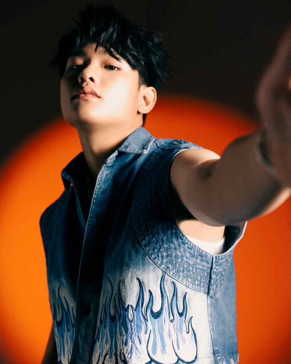 Nam ca sĩ hướng đến việc tham gia những show giải trí.