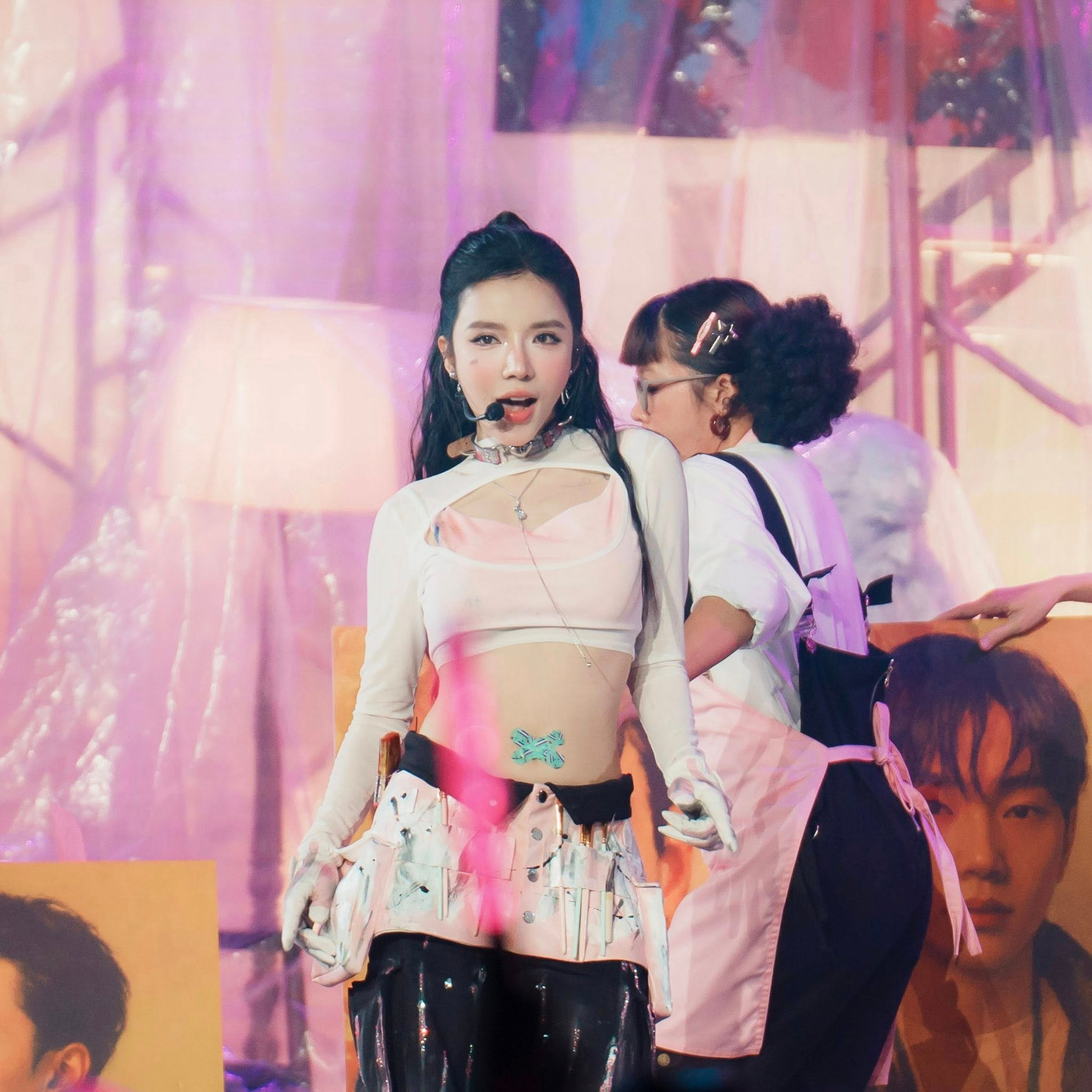 Lyly thử sức với rap, dự đoán sẽ là đoạn hát viral. Lyly thử sức với rap, dự đoán sẽ là đoạn hát viral.