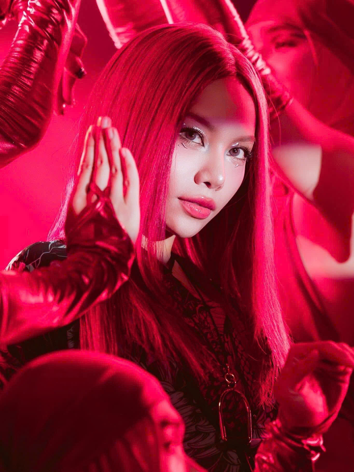 Vũ Thảo My chính là người đại diện mua xôi.