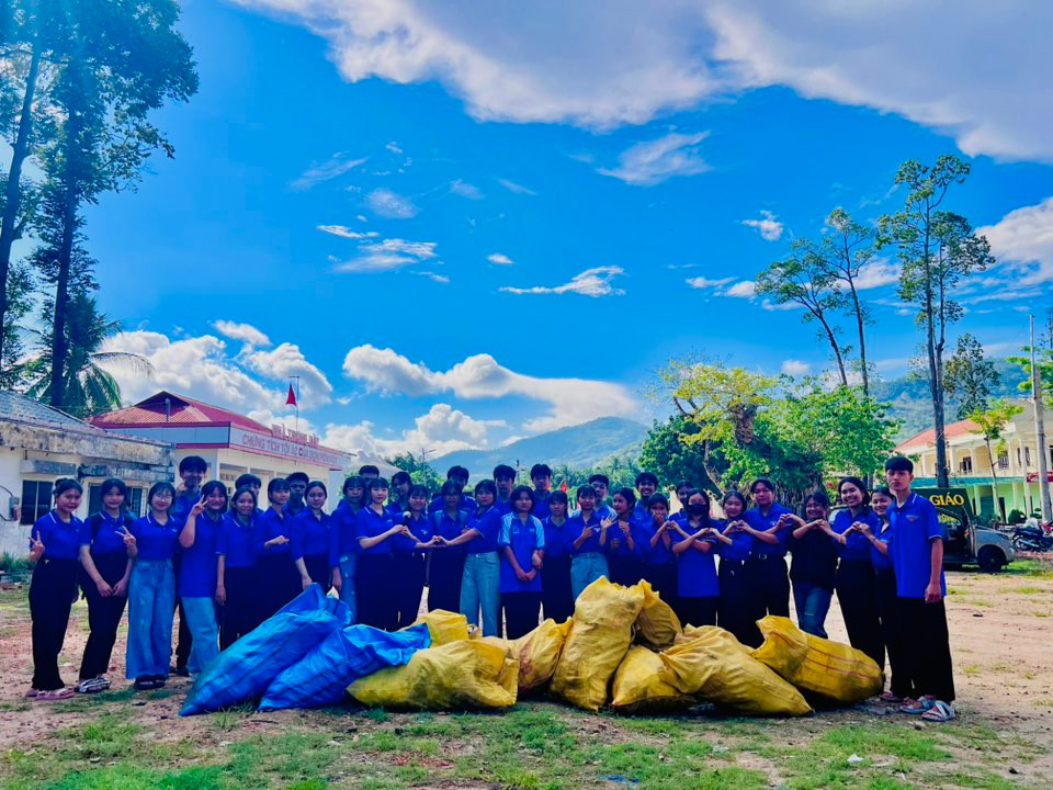 Ảnh: Đoàn Trường THPT Ba Chúc. Ảnh: Đoàn Trường THPT Ba Chúc.