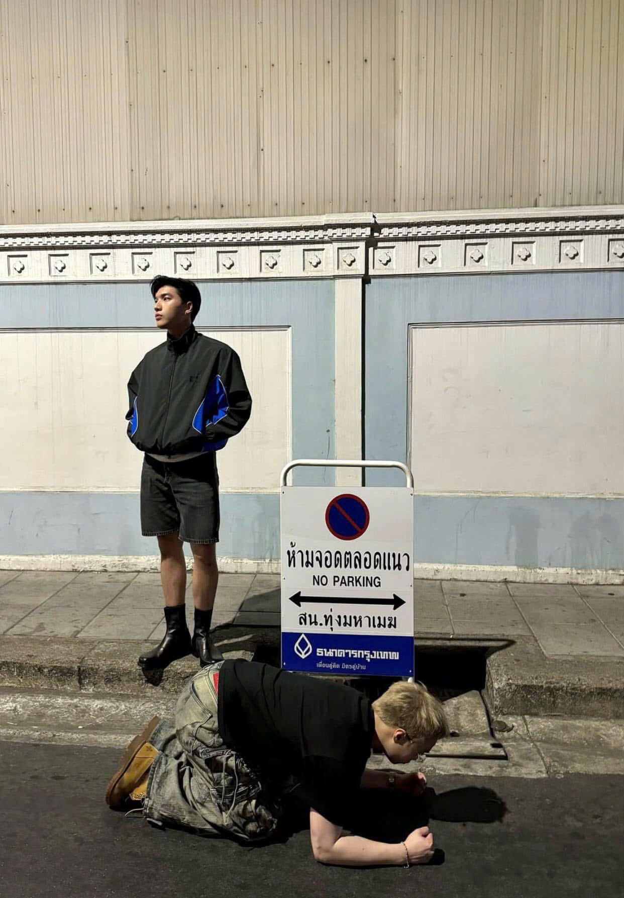 Ảnh nghiêm túc thì ít nhưng tiểu phẩm thì "ê hề". Ảnh nghiêm túc thì ít nhưng tiểu phẩm thì "ê hề".