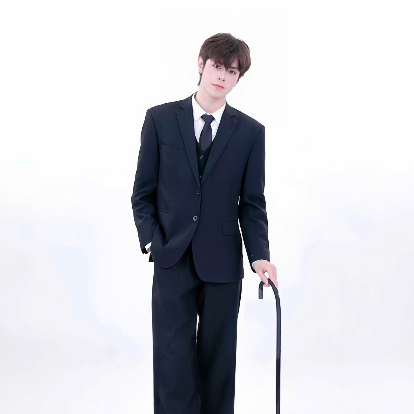 Lê Duy Luân (DyLan) được netizen nhận xét là thí sinh có "khí chất" idol K-Pop.