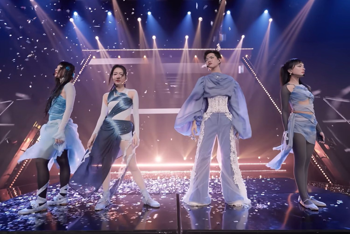 Pháp Kiều diễn nhập tâm đến nỗi làm người hâm mộ "thất tình online" theo.