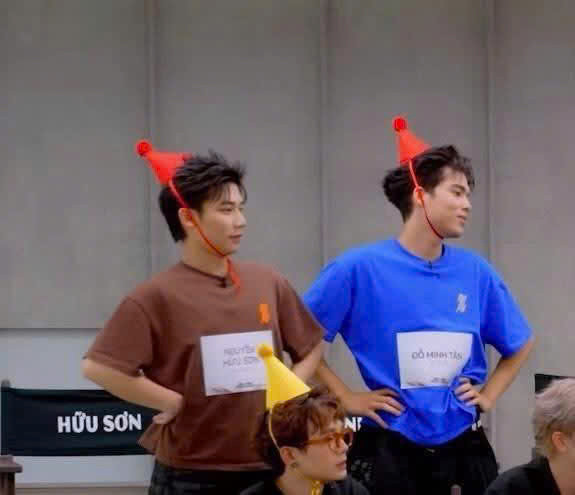 Cặp đôi "Tân Sơn Nhất" được nhận xét là "ồn" nhất nhì Vườn Sao Năng. Ảnh: BTC. Cặp đôi "Tân Sơn Nhất" được nhận xét là "ồn" nhất nhì Vườn Sao Năng. Ảnh: BTC.