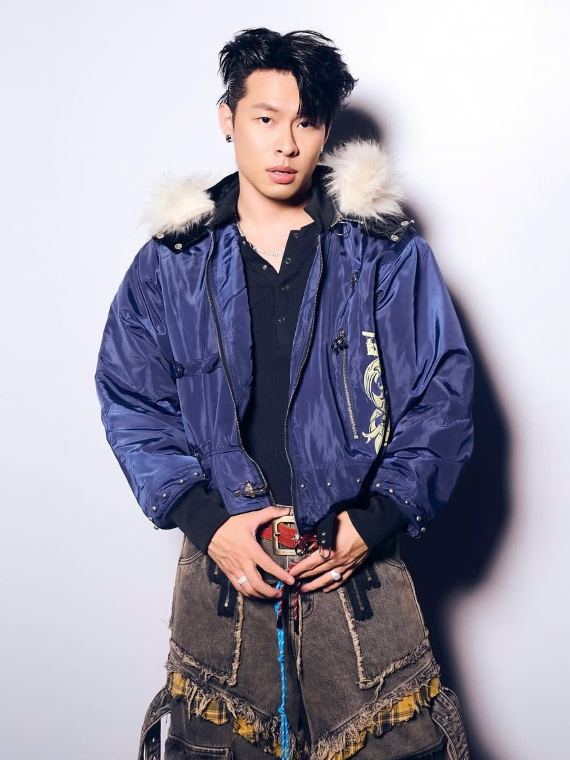 Với tình cảm từ gia đình, bạn bè và người hâm mộ, HURRYKNG chắc chắn đã có một sinh nhật khó quên. Với tình cảm từ gia đình, bạn bè và người hâm mộ, HURRYKNG chắc chắn đã có một sinh nhật khó quên.