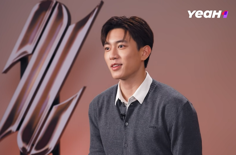 Thái Lê Minh Hiếu gây ấn tượng với khán giả bởi ngoại hình sáng trưng.