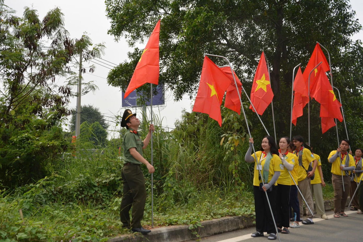 Ảnh: Tuổi Trẻ Tân Túc Ảnh: Tuổi Trẻ Tân Túc