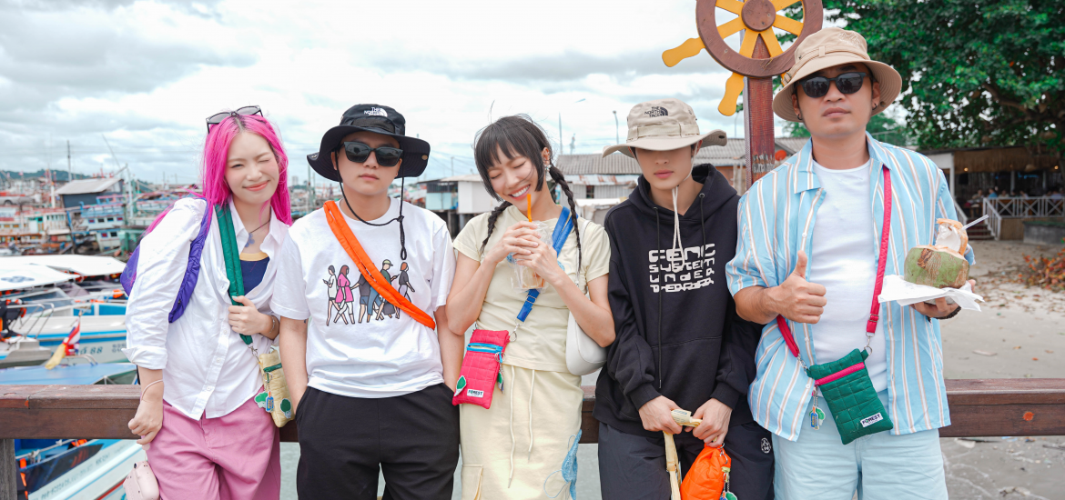 Tiến Luật cũng từng là anh cả trong nhiều show thực tế. Tiến Luật cũng từng là anh cả trong nhiều show thực tế.