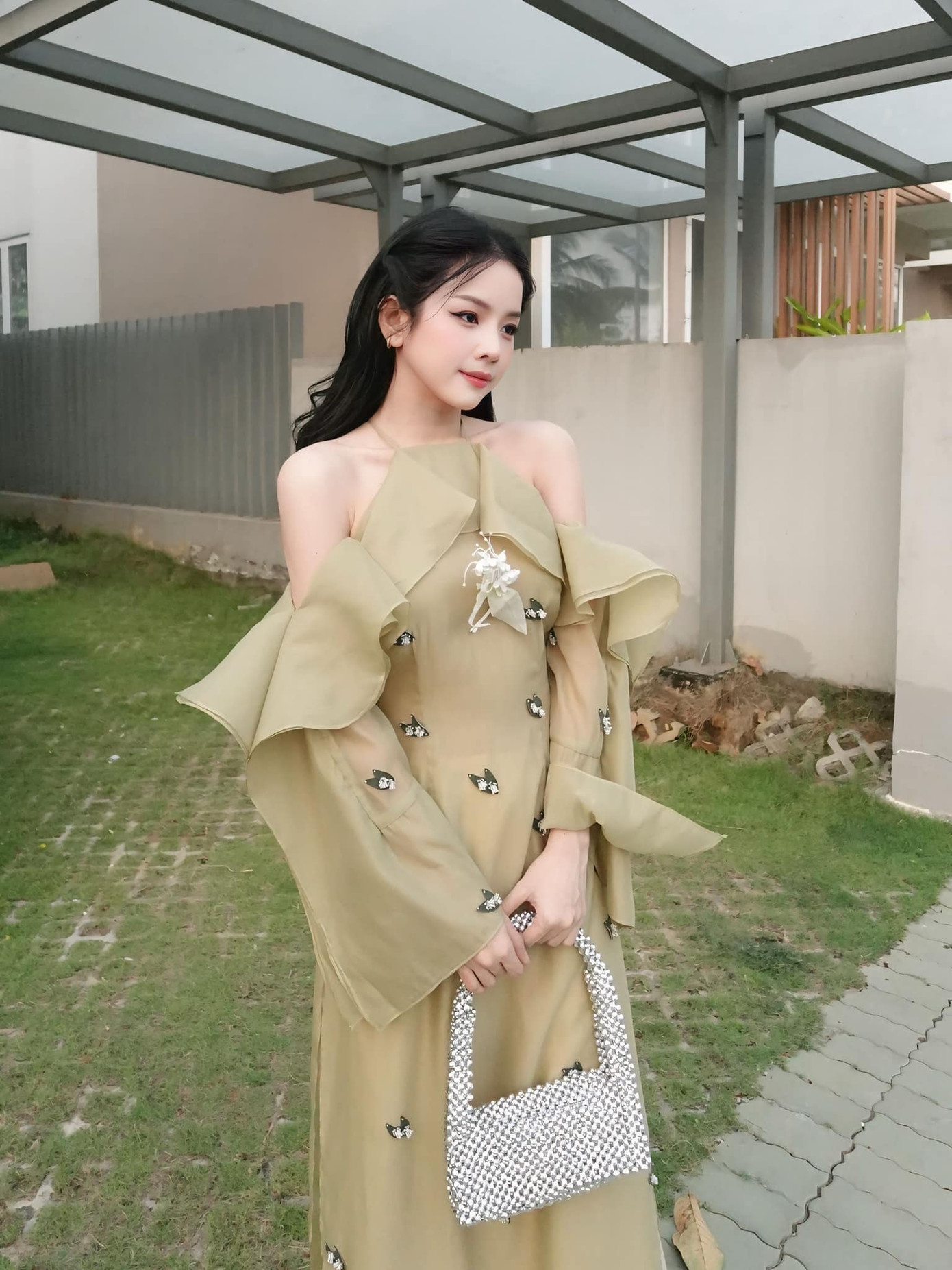 Ngày Mùng 1, "Chị Đẹp" Mie hài hước cho biết chỉ lên đồ "sương sương". Ngày Mùng 1, "Chị Đẹp" Mie hài hước cho biết chỉ lên đồ "sương sương".