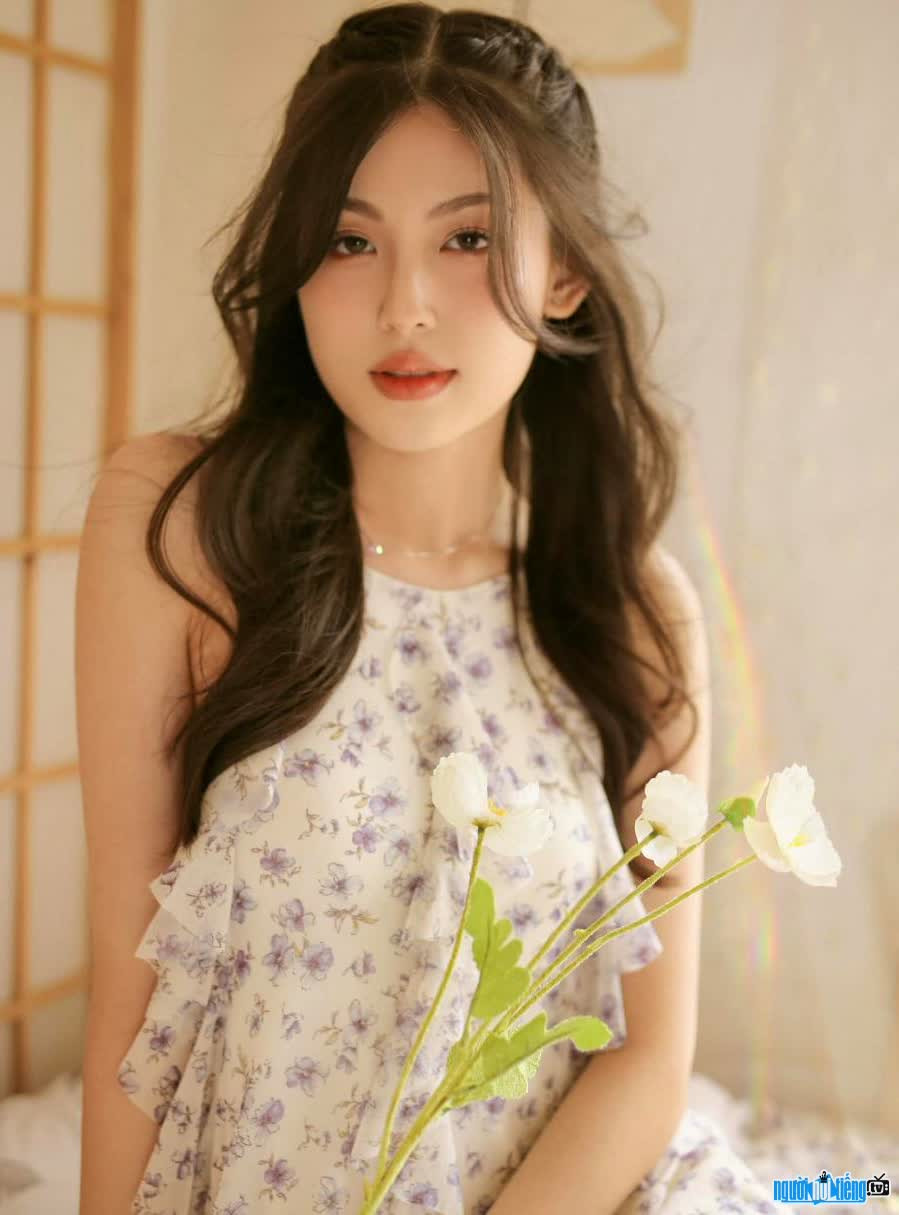 Vừa trở lại, Tăng Mỹ Hàn đã nhận về sự công kích từ dư luận. Vừa trở lại, Tăng Mỹ Hàn đã nhận về sự công kích từ dư luận.