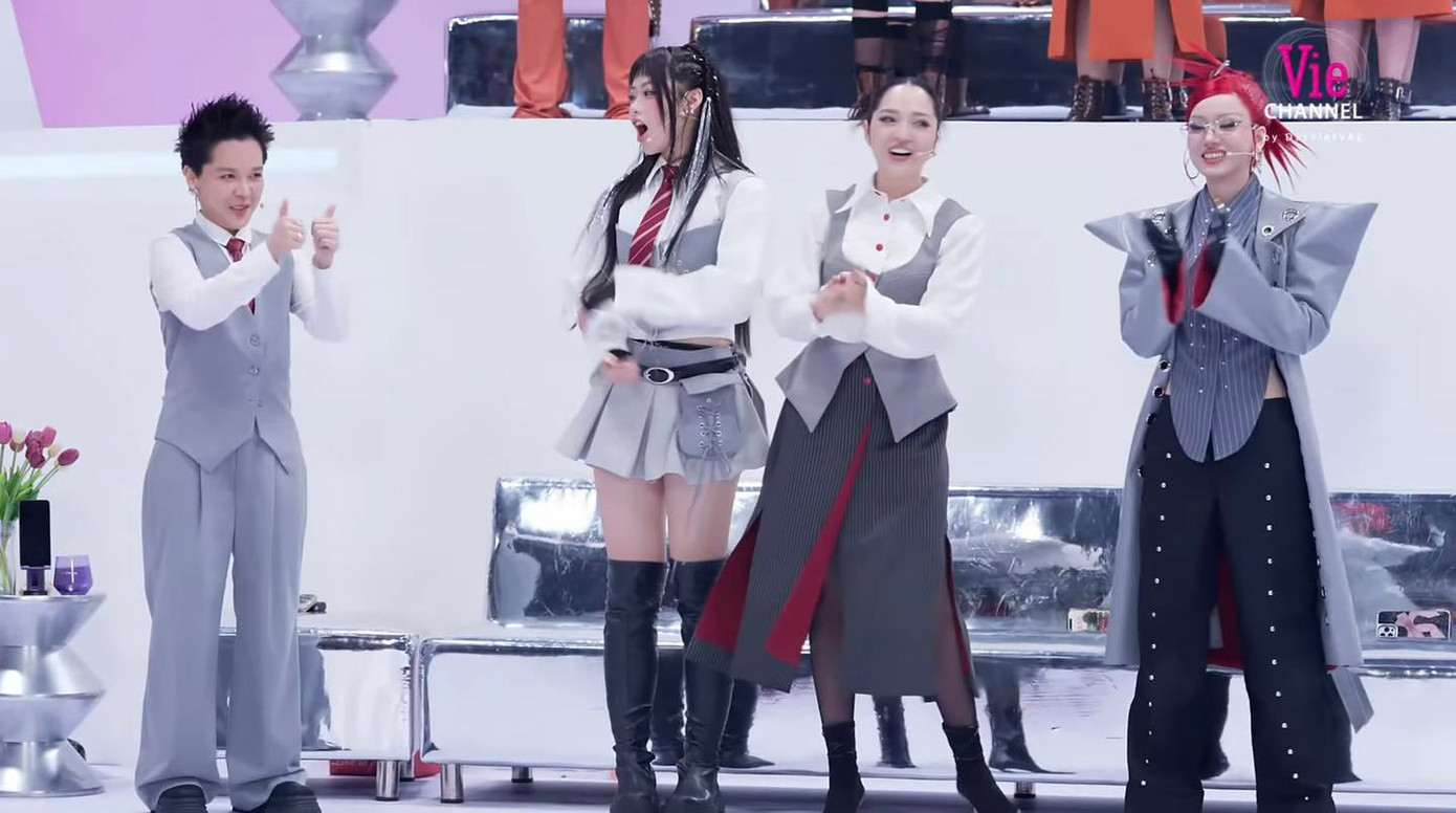 Trang phục của team Tiên Tiên và 52Hz gây tò mò về concept.