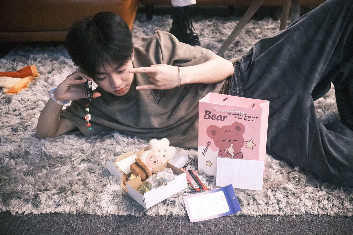 Trung Anh sở hữu vẻ ngoài tựa "nam sinh Hàn Quốc". Trung Anh sở hữu vẻ ngoài tựa "nam sinh Hàn Quốc".