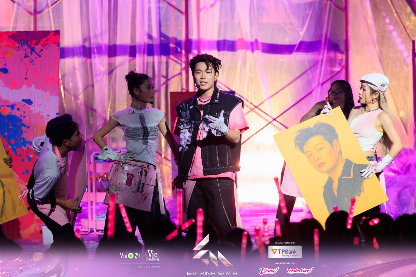 Phần hát của Dương Domic được đánh giá là giúp bài hát đỡ trôi tuột.