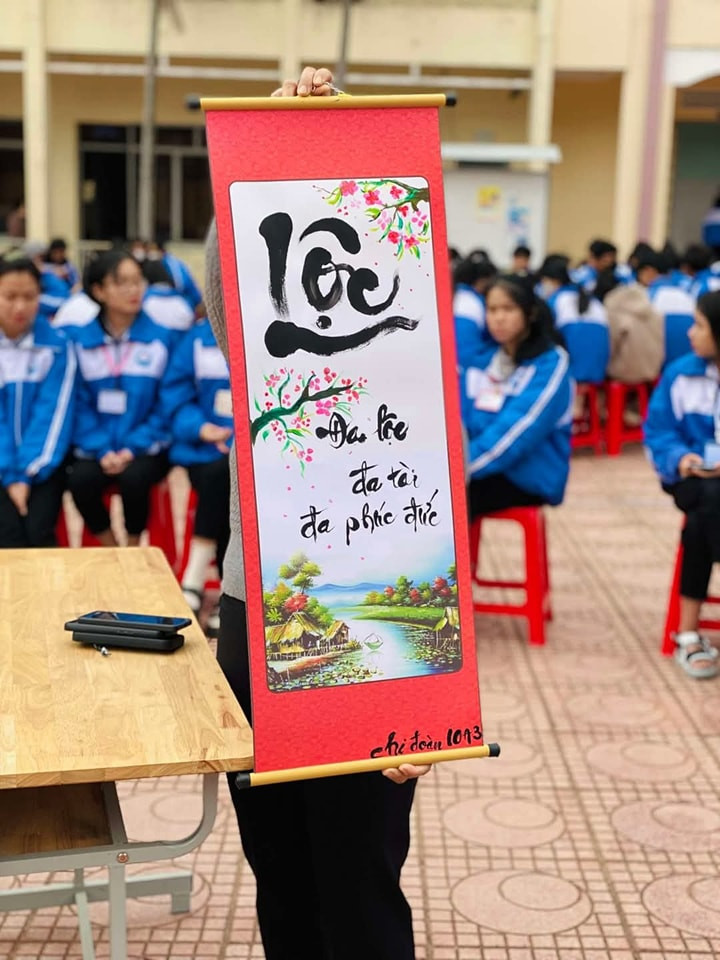 Ảnh: Trường THPT Trần Nhân Tông - Đắk Lắk Ảnh: Trường THPT Trần Nhân Tông - Đắk Lắk