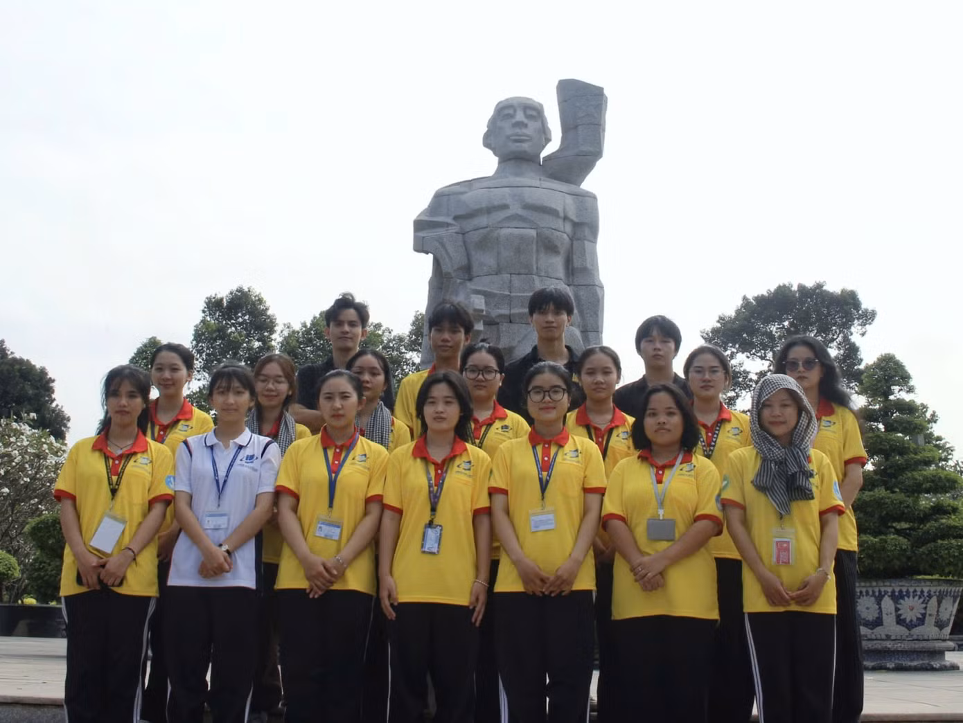 Ảnh: Đoàn - Hội khoa Kinh tế và Quản lý công