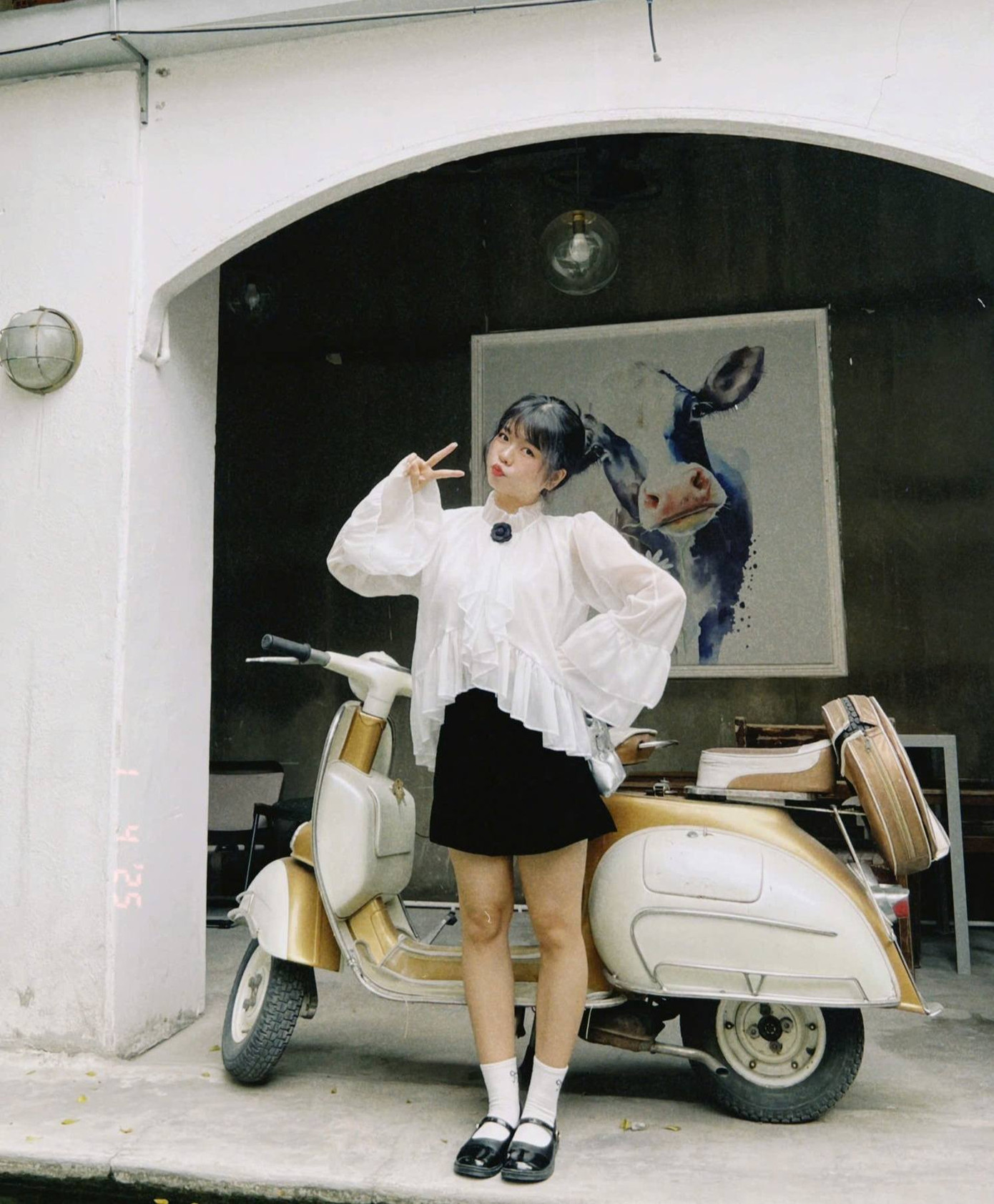 Ngọc Trinh đã cố gắng làm trước nhiều đầu việc từ sớm. Ngọc Trinh đã cố gắng làm trước nhiều đầu việc từ sớm.