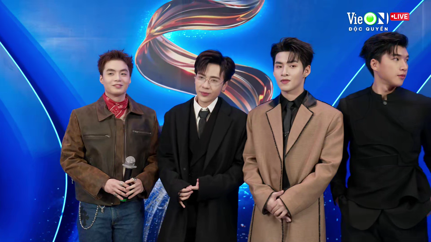 Fan mê mẩn với giao diện đậm chất &quot;tổng tài&quot; của Quang Hùng MasterD.