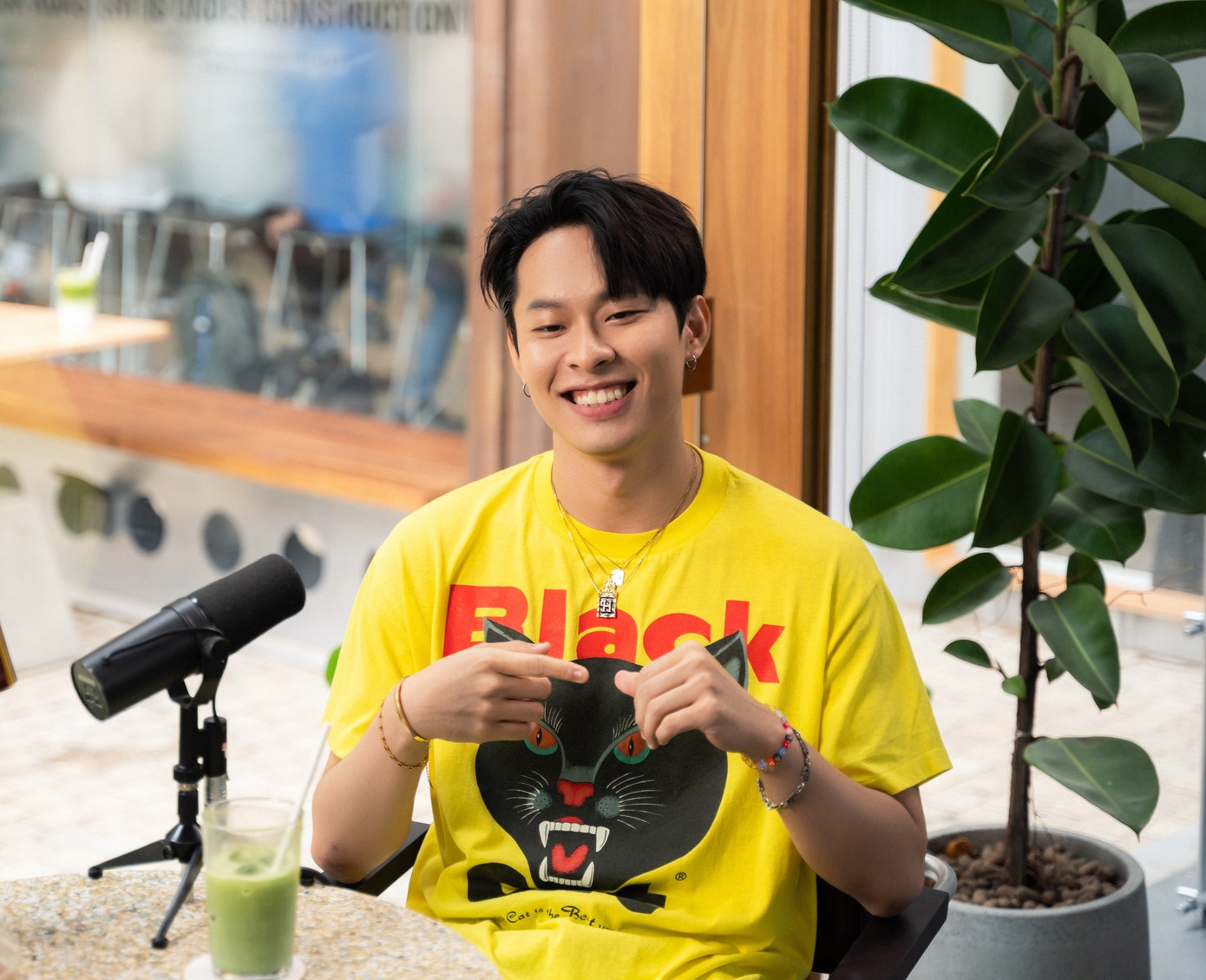 HURRYKNG để lại nhiều thiện cảm sau Have A Sip.