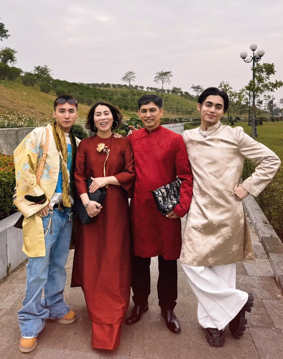 "Gia đình Âm Thanh" cùng vi vu du xuân ngày đầu năm mới.