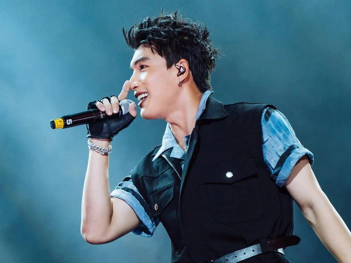 Dường như điểm yếu chung của những chàng rapper này là Ngữ Văn. Dường như điểm yếu chung của những chàng rapper này là Ngữ Văn.