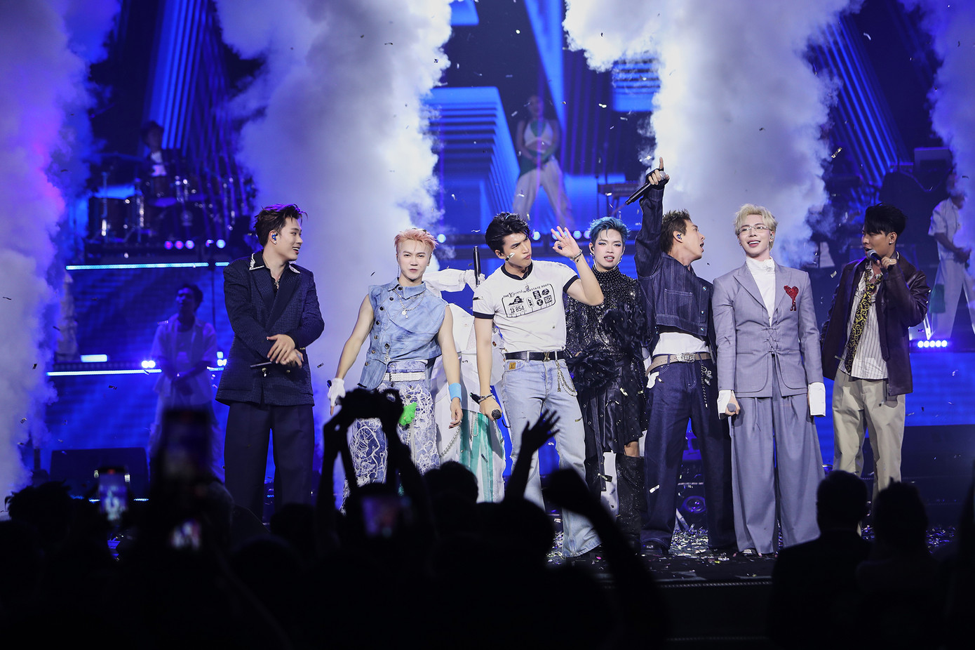 Những màn mashup đầy sáng tạo giúp Làn Sóng Xanh lần thứ 27 ghi điểm cộng. Những màn mashup đầy sáng tạo giúp Làn Sóng Xanh lần thứ 27 ghi điểm cộng.