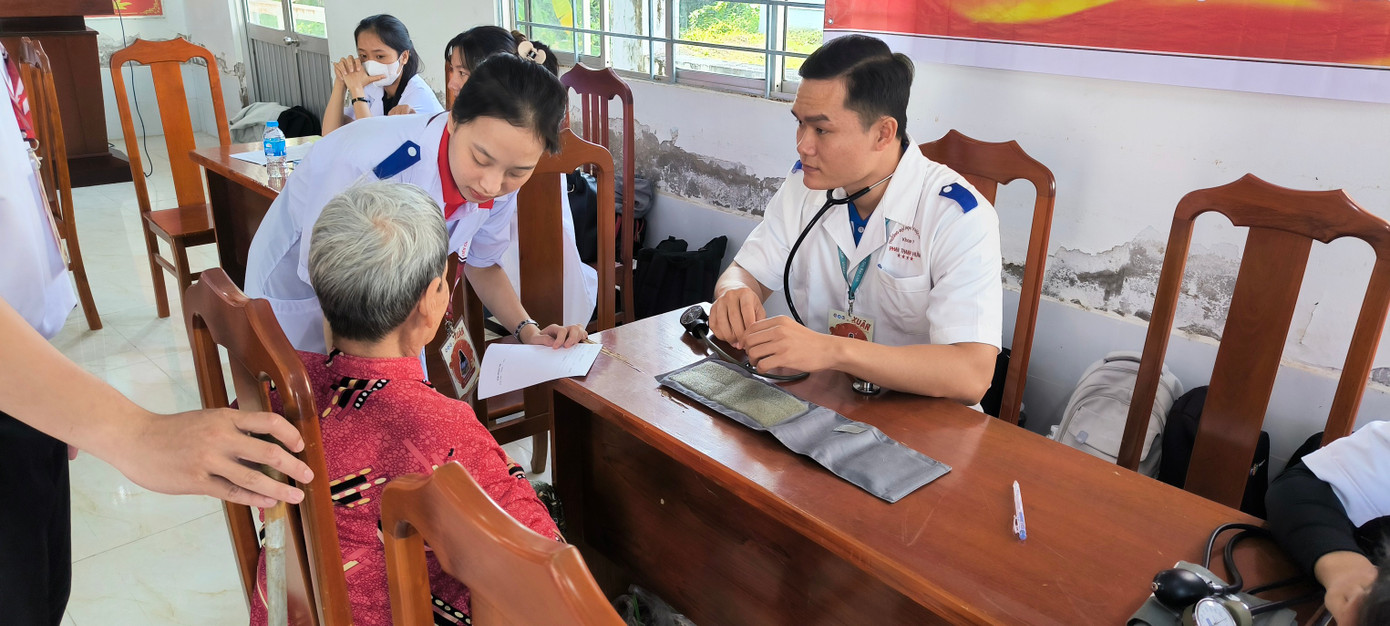 Ảnh: Thị Đoàn Ngã Năm Ảnh: Thị Đoàn Ngã Năm