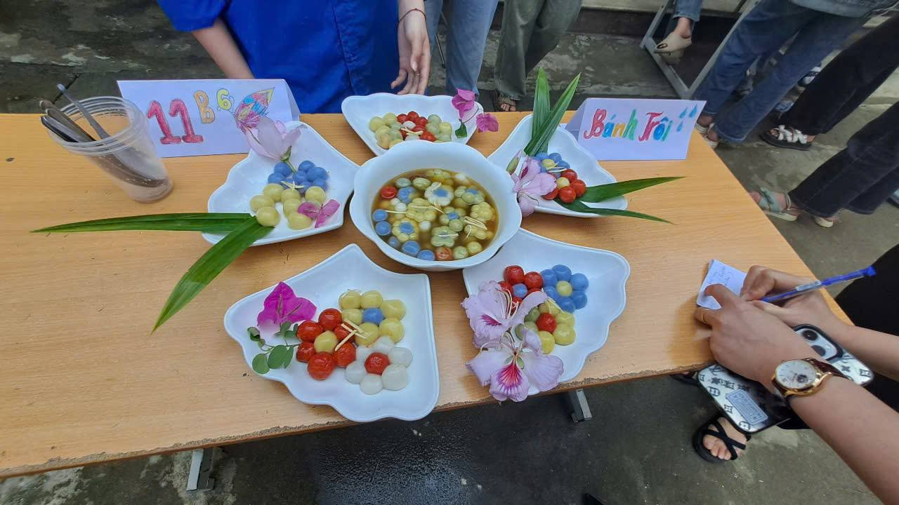 Ảnh: Đoàn trường THPT Phong Thổ