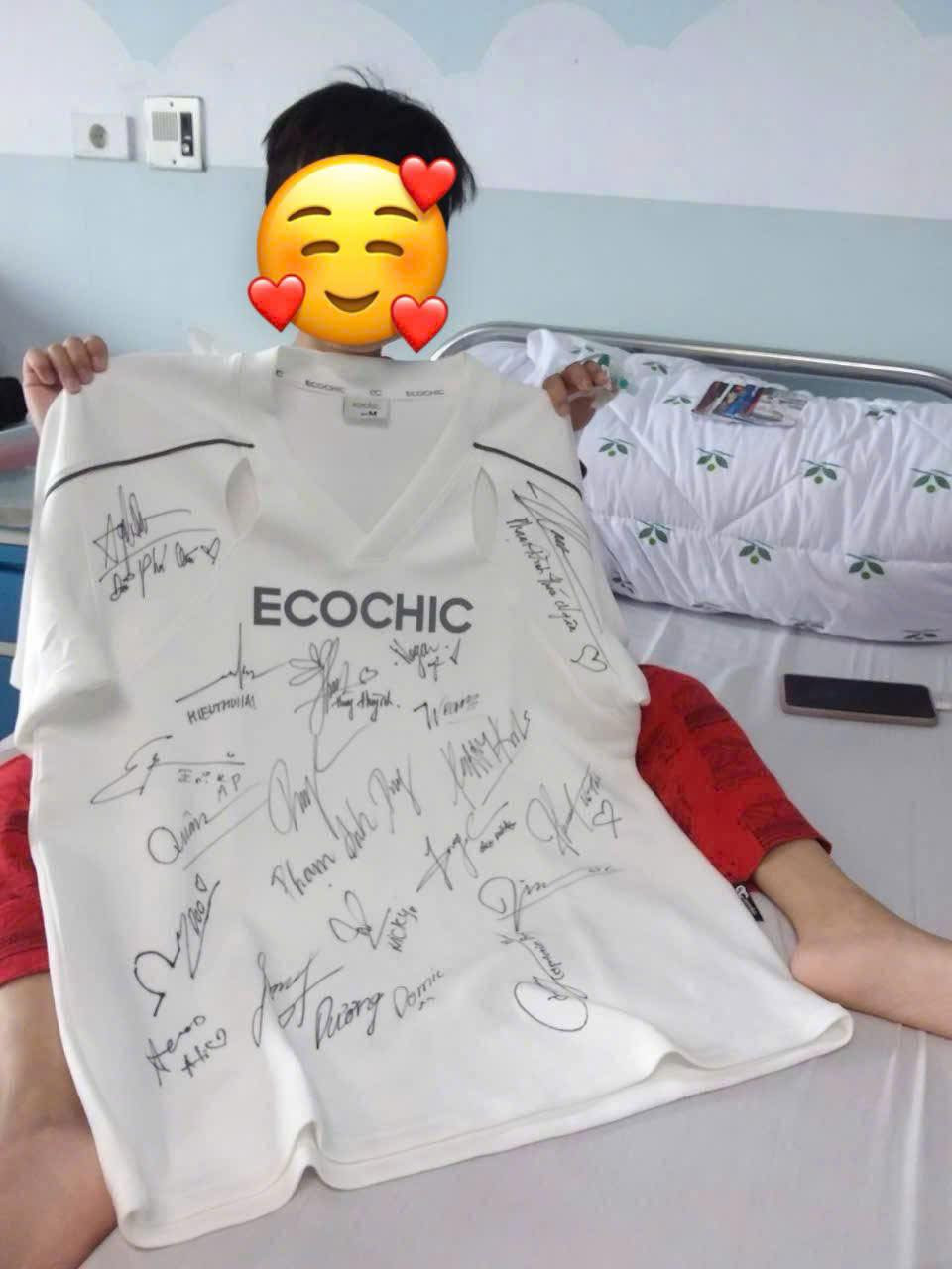 Được biết cậu bé nay đã dần hồi phục. Nguồn: FBNV. Được biết cậu bé nay đã dần hồi phục. Nguồn: FBNV.