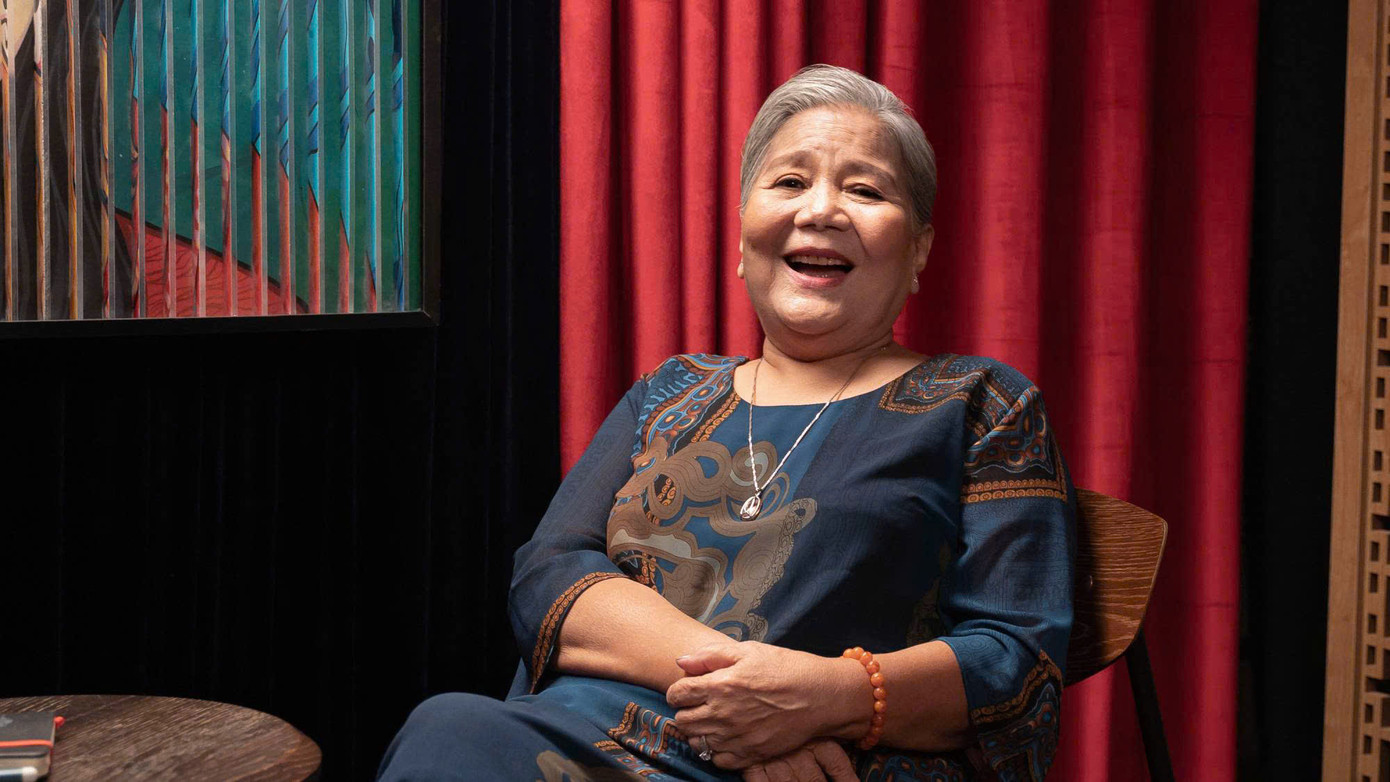 Hình ảnh của bà trong chương trình Đại lễ 30/4 không chỉ mang tính nghệ thuật mà còn là biểu tượng của một thế hệ đã dành cả đời để cống hiến cho nghệ thuật. Hình ảnh của bà trong chương trình Đại lễ 30/4 không chỉ mang tính nghệ thuật mà còn là biểu tượng của một thế hệ đã dành cả đời để cống hiến cho nghệ thuật.