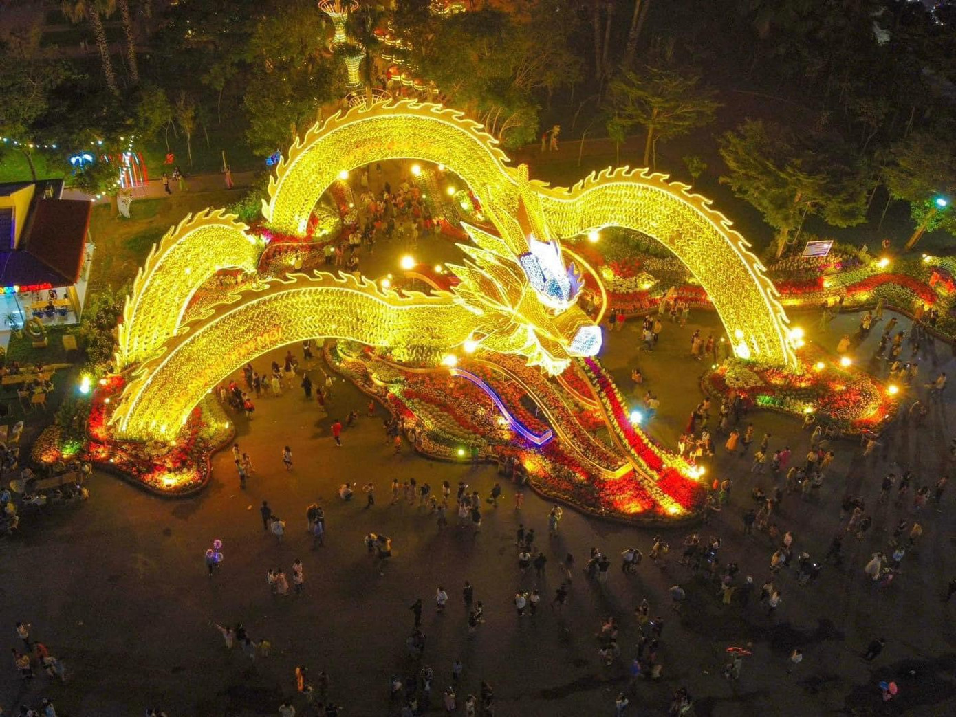 Linh vật rồng của tỉnh Phú Yên đẹp đến ngỡ ngàng. Ảnh: Tropical Trip Phú Yên Linh vật rồng của tỉnh Phú Yên đẹp đến ngỡ ngàng. Ảnh: Tropical Trip Phú Yên