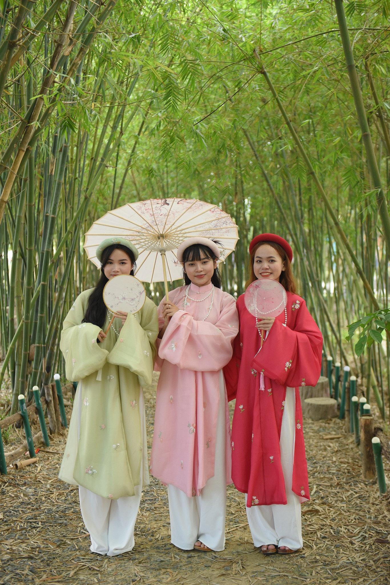 Nhiều góc check-in &quot;xịn đét&quot; khiến Gen Z mê tít mắt. Ảnh: FB Da Nang Downtown