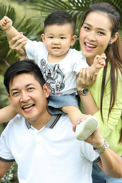 Chuyện hợp tan của các hot girl Việt ảnh 2