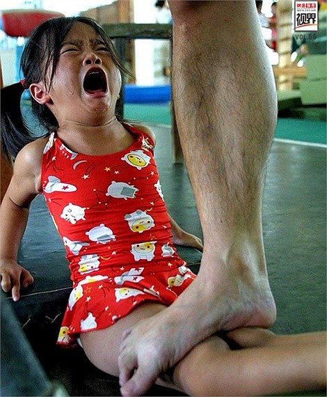 Xa gia đình từ nhỏ, những đứa trẻ Trung Quốc chọn con đường thể thao để đổi đời phải trải qua những ngày tháng khổ luyện gian khổ