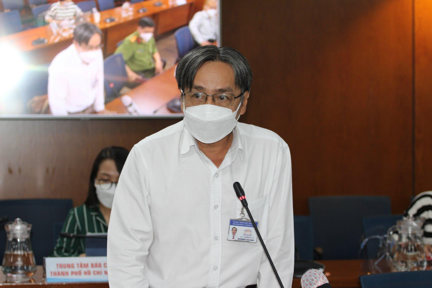 Ông Lê Duy Tân thông tin về tình hình học sinh đến trường trở lại tại buổi họp báo chiều 4/1 Ông Lê Duy Tân thông tin về tình hình học sinh đến trường trở lại tại buổi họp báo chiều 4/1