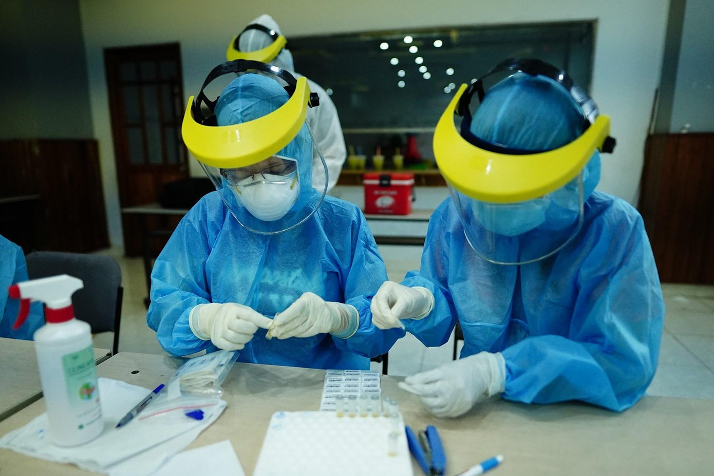 Đại dịch COVID-19 vẫn đang là thách thức lớn đối với sức khỏe cộng đồng