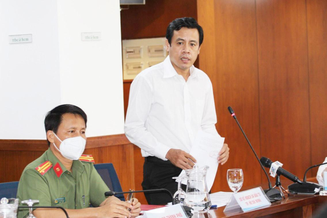 Ông Trần Anh Tuấn, Phó giám đốc Sở Kế hoạch và Đầu tư thông tin tại buổi họp báo