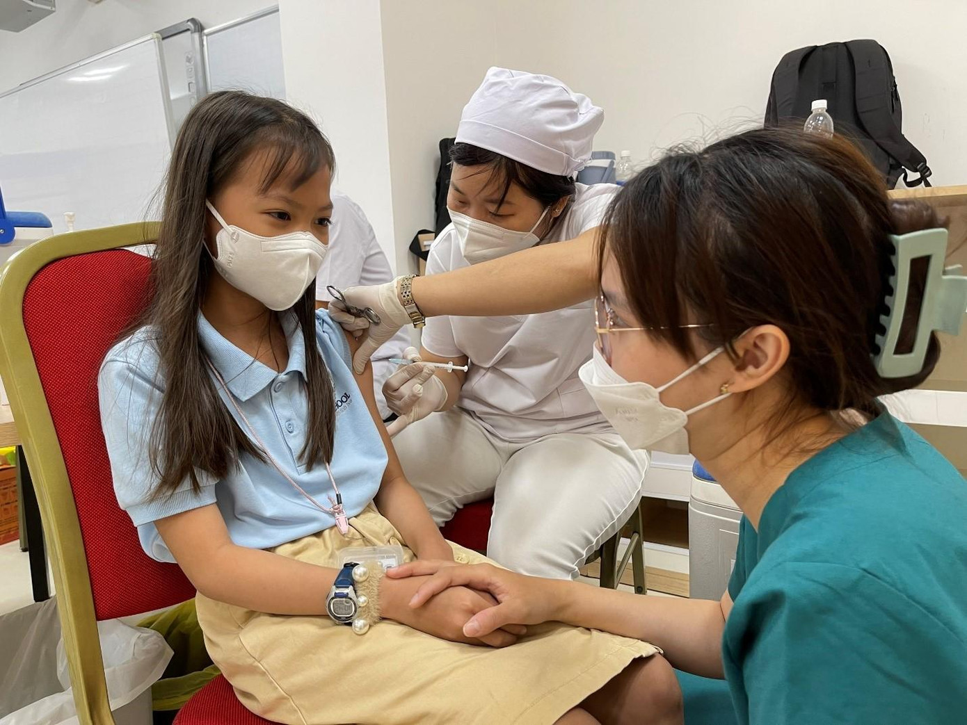 Hiện có khoảng 116.000 trẻ đã tiêm mũi 1 vắc xin Moderna phòng COVID-19 tại TPHCM chưa tiêm mũi 2