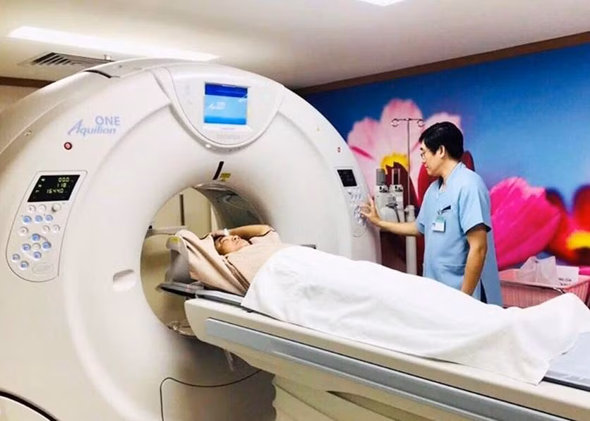 Bệnh nhân được chụp CT-Scan truy tìm nguyên nhân gây đau bất thường ở vùng hậu môn Bệnh nhân được chụp CT-Scan truy tìm nguyên nhân gây đau bất thường ở vùng hậu môn