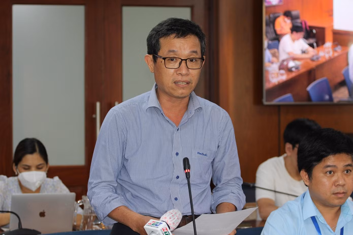 Đại diện Sở Quy hoạch Kiến trúc TPHCM thông tin tại buổi họp báo