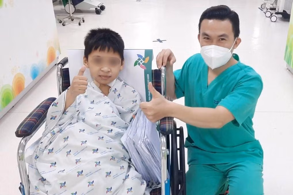 Sau khi được can thiệp ECMO, điều trị tích cực, sức khỏe của bệnh nhi đã bình phục tốt