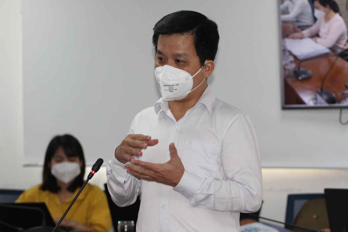 Ông Nguyễn Hồng Tâm thông tin về ca nhiễm mới tại buổi họp báo Ông Nguyễn Hồng Tâm thông tin về ca nhiễm mới tại buổi họp báo