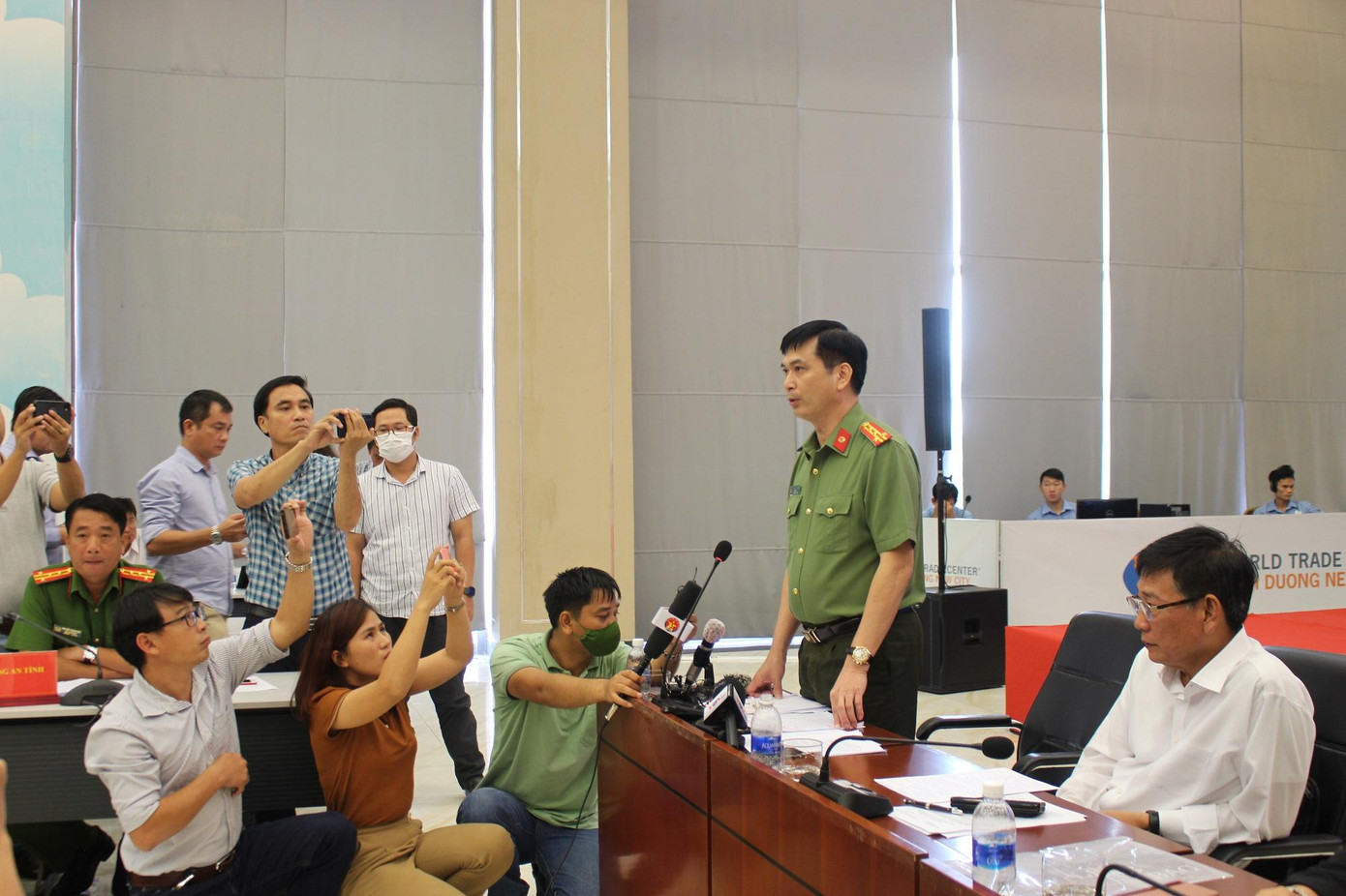 Ông Trịnh Ngọc Quyên, Giám đốc Công an tỉnh Bình Dương cung cấp thông tin về vụ cháy Ông Trịnh Ngọc Quyên, Giám đốc Công an tỉnh Bình Dương cung cấp thông tin về vụ cháy