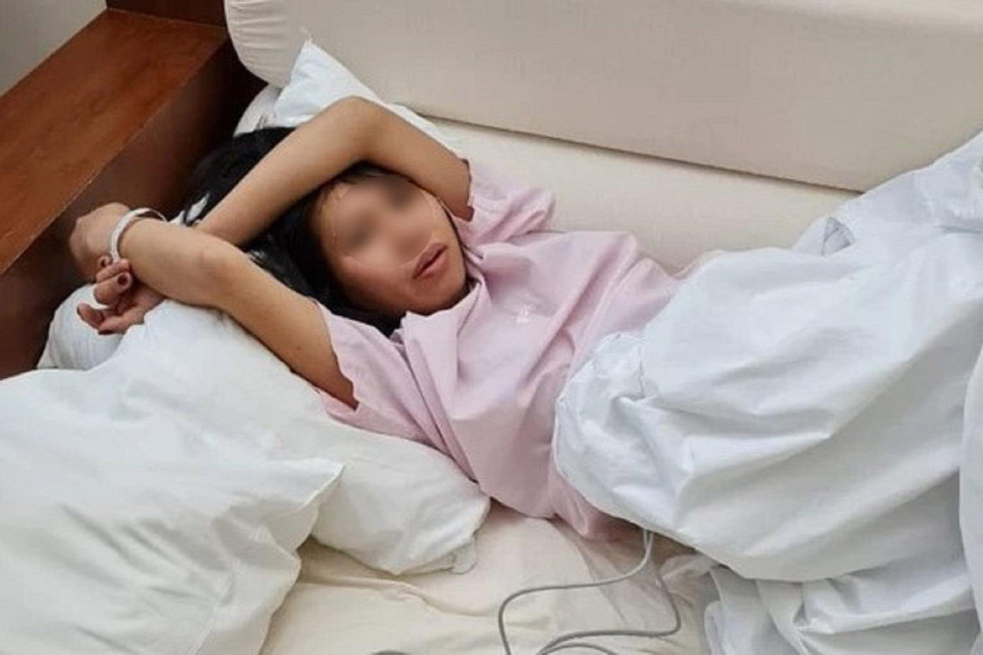 Sản phụ A.H. bức xúc phản ánh về quá trình điều trị của 2 mẹ con tại Bệnh viện FV (ảnh: NVCC) Sản phụ A.H. bức xúc phản ánh về quá trình điều trị của 2 mẹ con tại Bệnh viện FV (ảnh: NVCC)