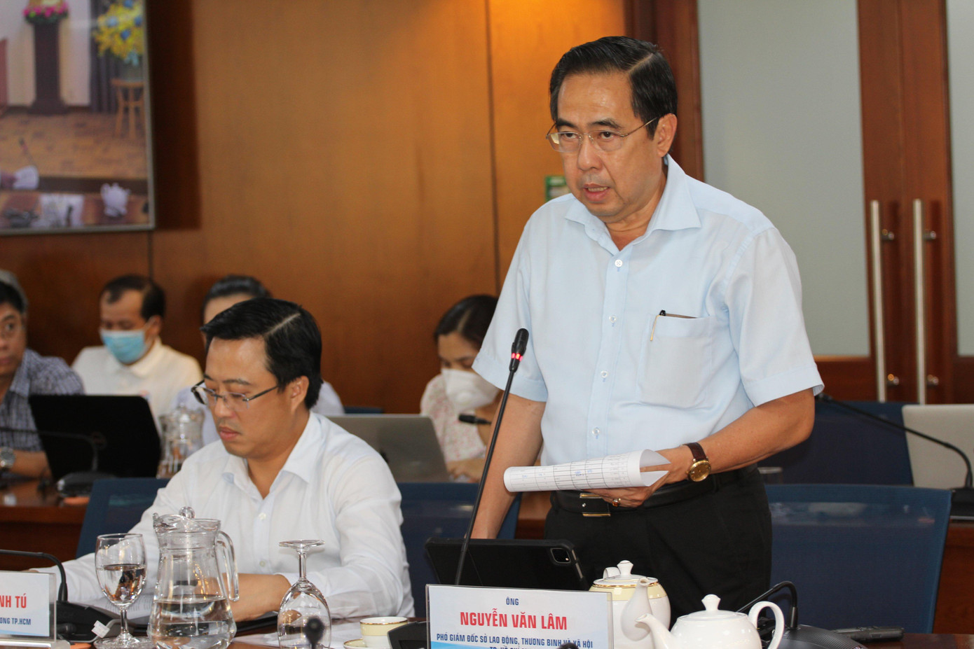 Ông Nguyễn Văn Lâm, Phó giám đốc Sở Lao động Thương binh và Xã hội thông tin tại buổi họp báo Ông Nguyễn Văn Lâm, Phó giám đốc Sở Lao động Thương binh và Xã hội thông tin tại buổi họp báo